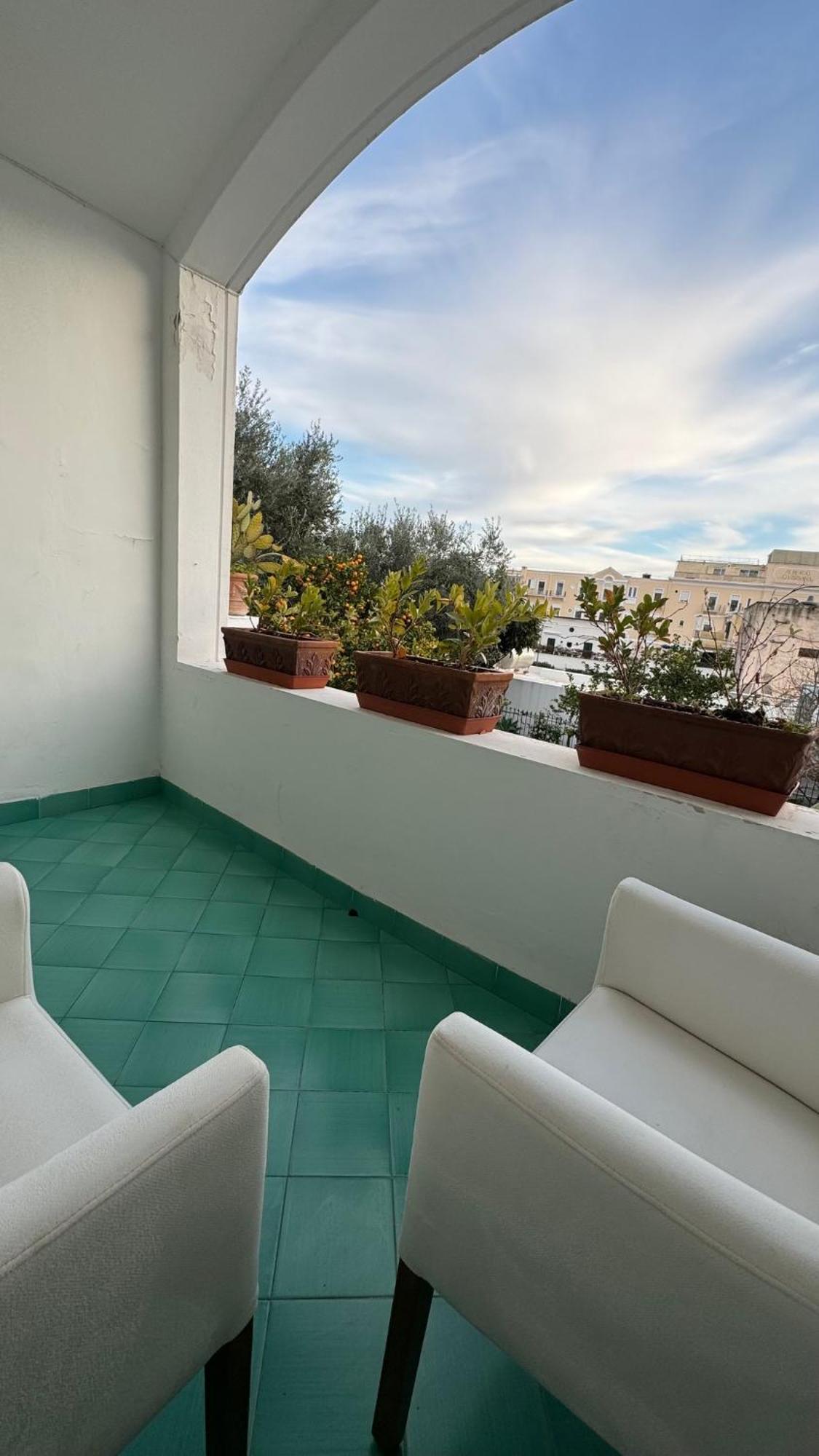 Suites Edivino Design Capri Bagian luar foto